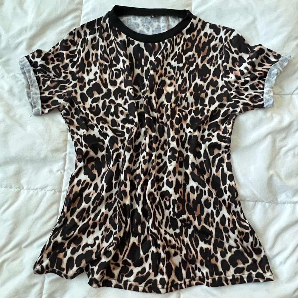 Two Cute Tops - Picture 5 of 9